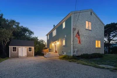 95 Bay Road 1