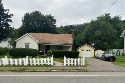 112 Groveland Street