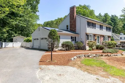 7 Parker River Drive 1