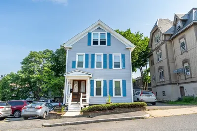 24 Bowdoin St 1