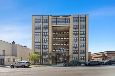 340 Main St #709