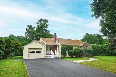106 Lovefield St