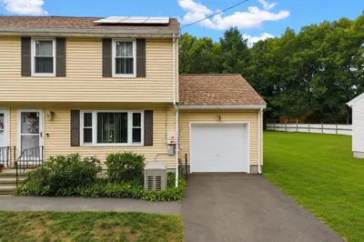 124 Pacella Park Dr #124