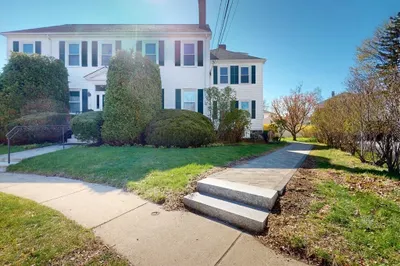 18 Faneuil Rd #18