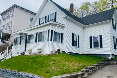 20 Crystal St #1