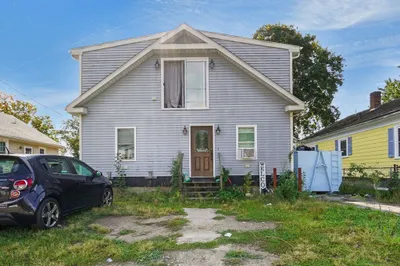 714 S Main St