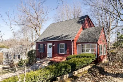 16 Beechwood Road