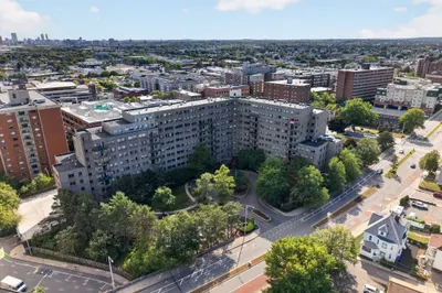 99 Florence St #609 1