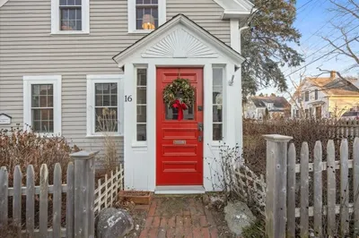 16 Franklin St 1