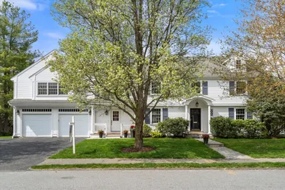 37 Oakridge Rd