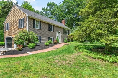 6 Mattakeesett Lane 1