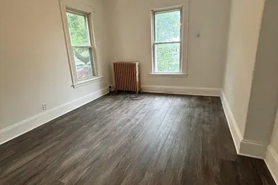 276 Lexington St #1 1