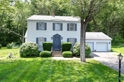 22 Berkshire Circle 1