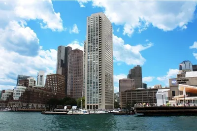 65 East India Row #30H