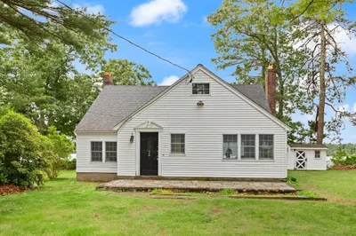 39 Faye Ave 1