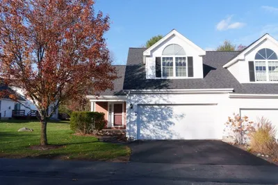 24 Olde Canal Way #24 1