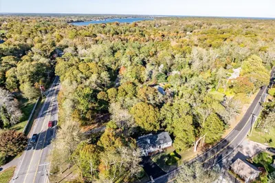 4 Pond Rd 1