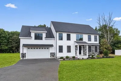 350 Wrentham Rd 1