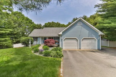 17 Pimlico Pond Rd