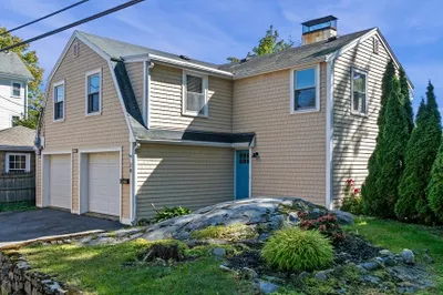 24 Russell St 1