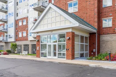 527 Pawtucket Blvd #206 1