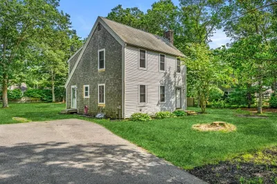 64 Bridle Path