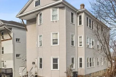 15 Hillside St #3
