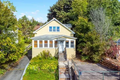 19 Greenwood Pl