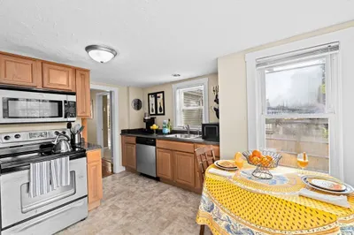 16 Orleans Rd