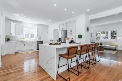 24 Ballard St 1