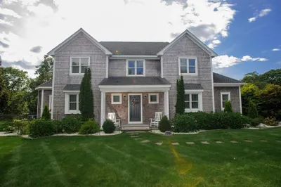28 Woodhaven Dr 1