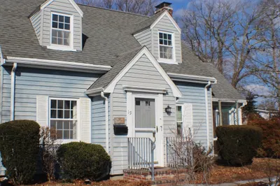 19 Edwin Street