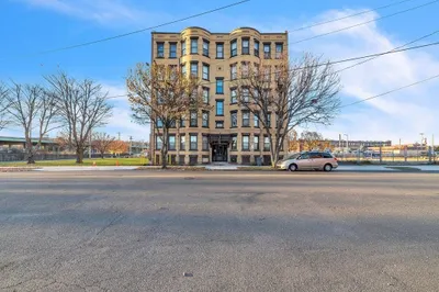 649 South Summer St 1