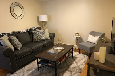 137 Peterborough St #33 1