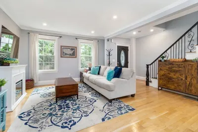 4 Goodwin Ct