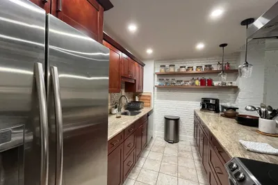 120 Commercial Street #2-3 1