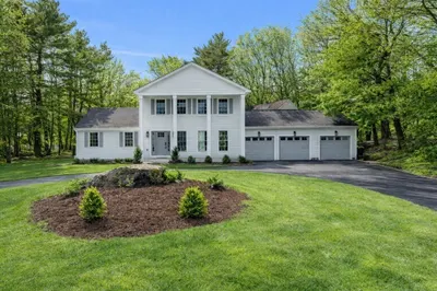 39 Canavan Dr 1