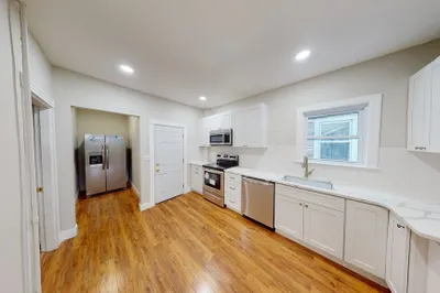 76 Fremont St #76