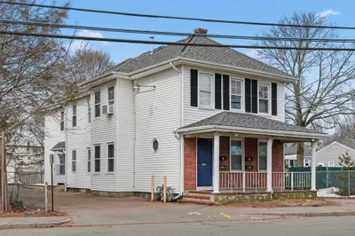 256 Broadway 1