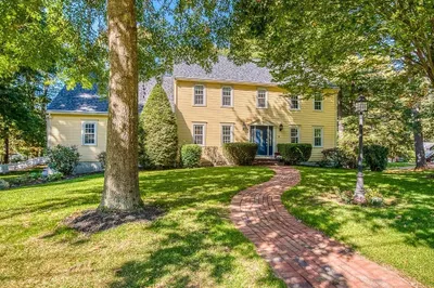 16 Creeping Jenny Ln 1