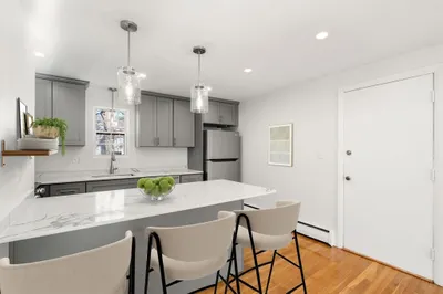 25 Arlington Rd, Bldg 1 Rd #3 1