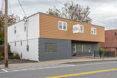 73 Traverse St 1