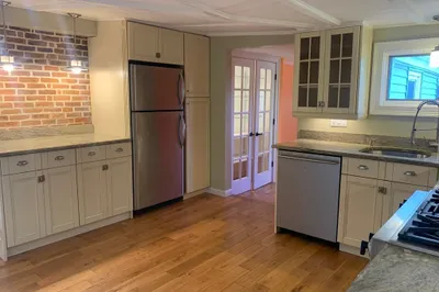 10 Salem St. Ave #2