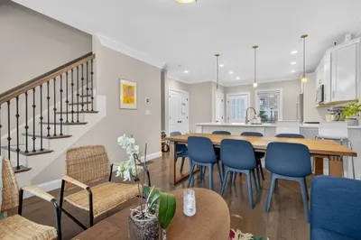 8 Tremont Pl #8