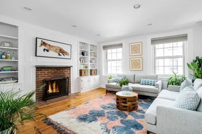 9 Temple St #3