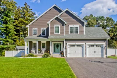 24 Carla Ln 1