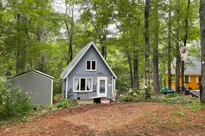 864 Old Coldbrook Road 1