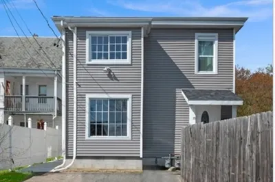 20 Holbrook Ave #1 1