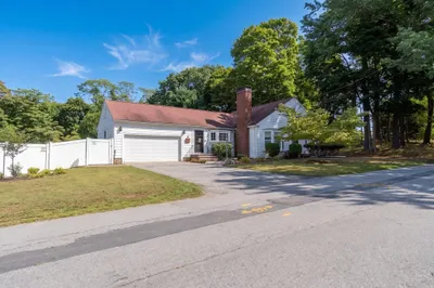 163 Oakside Ave 1