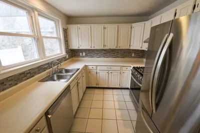 8 Mount Calvary Road #8 1